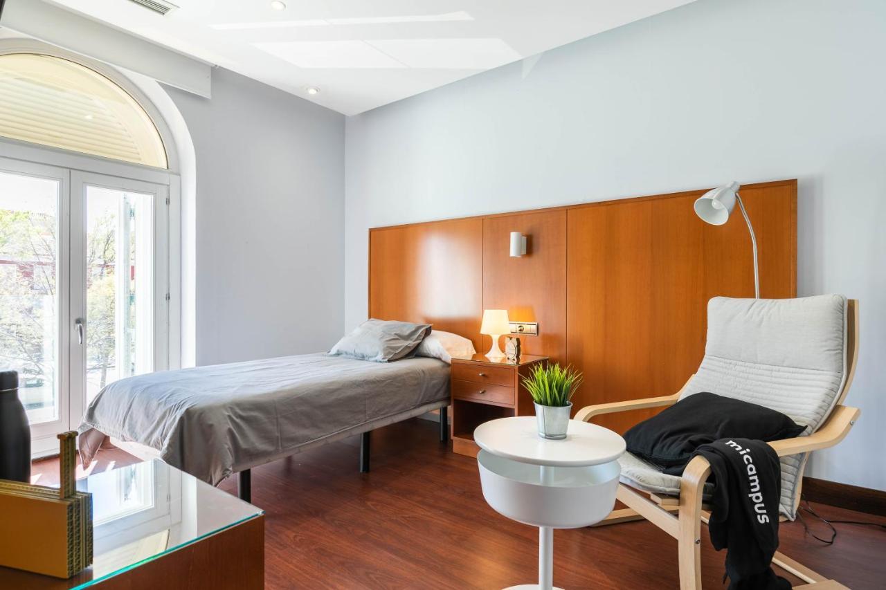 Micampus Aranjuez Student Residence エクステリア 写真